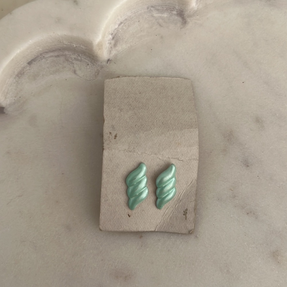 Jewelry *New* Stud Earrings